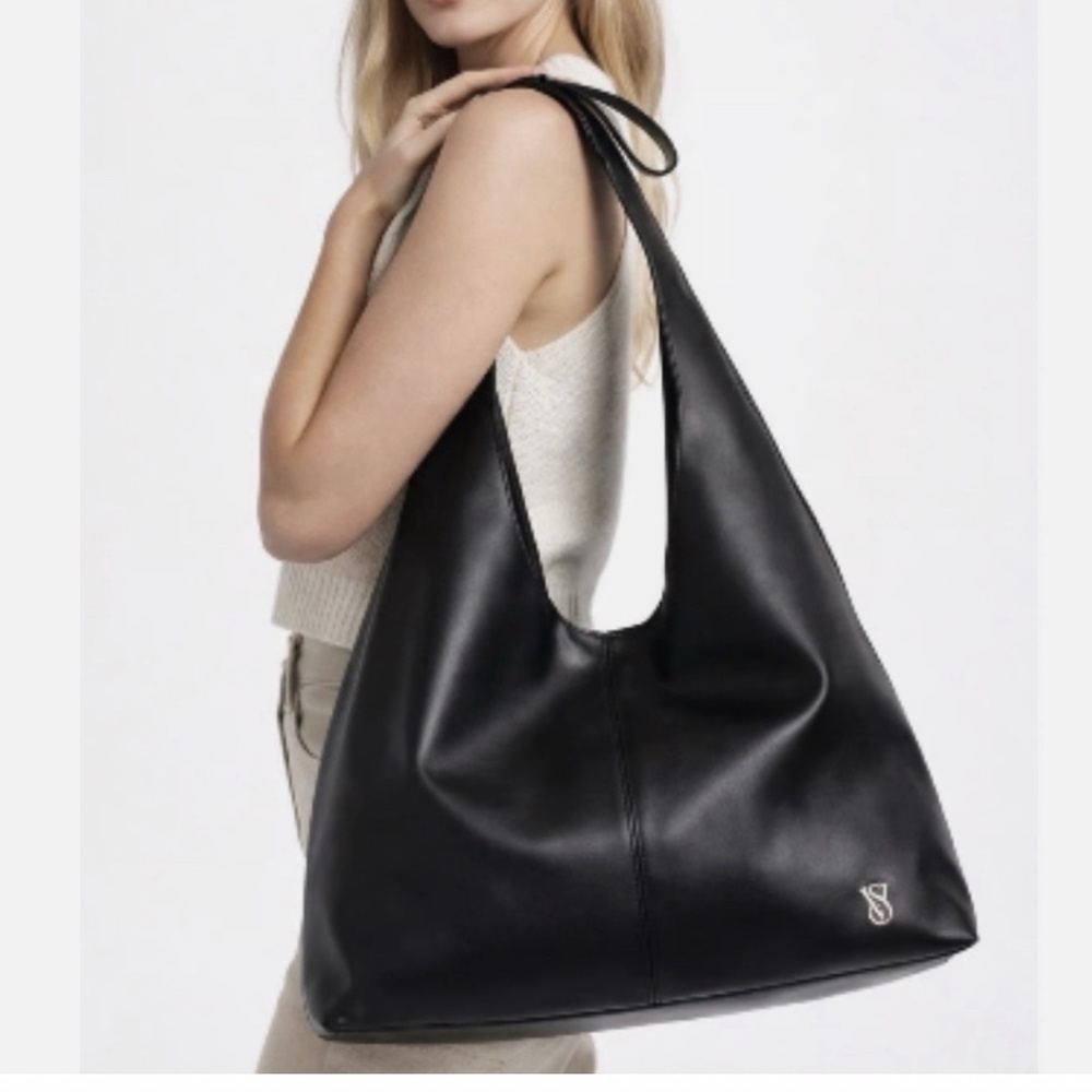 NWT VICTORIA’S SECRET BOW TOTE BAG BLACK COLOR